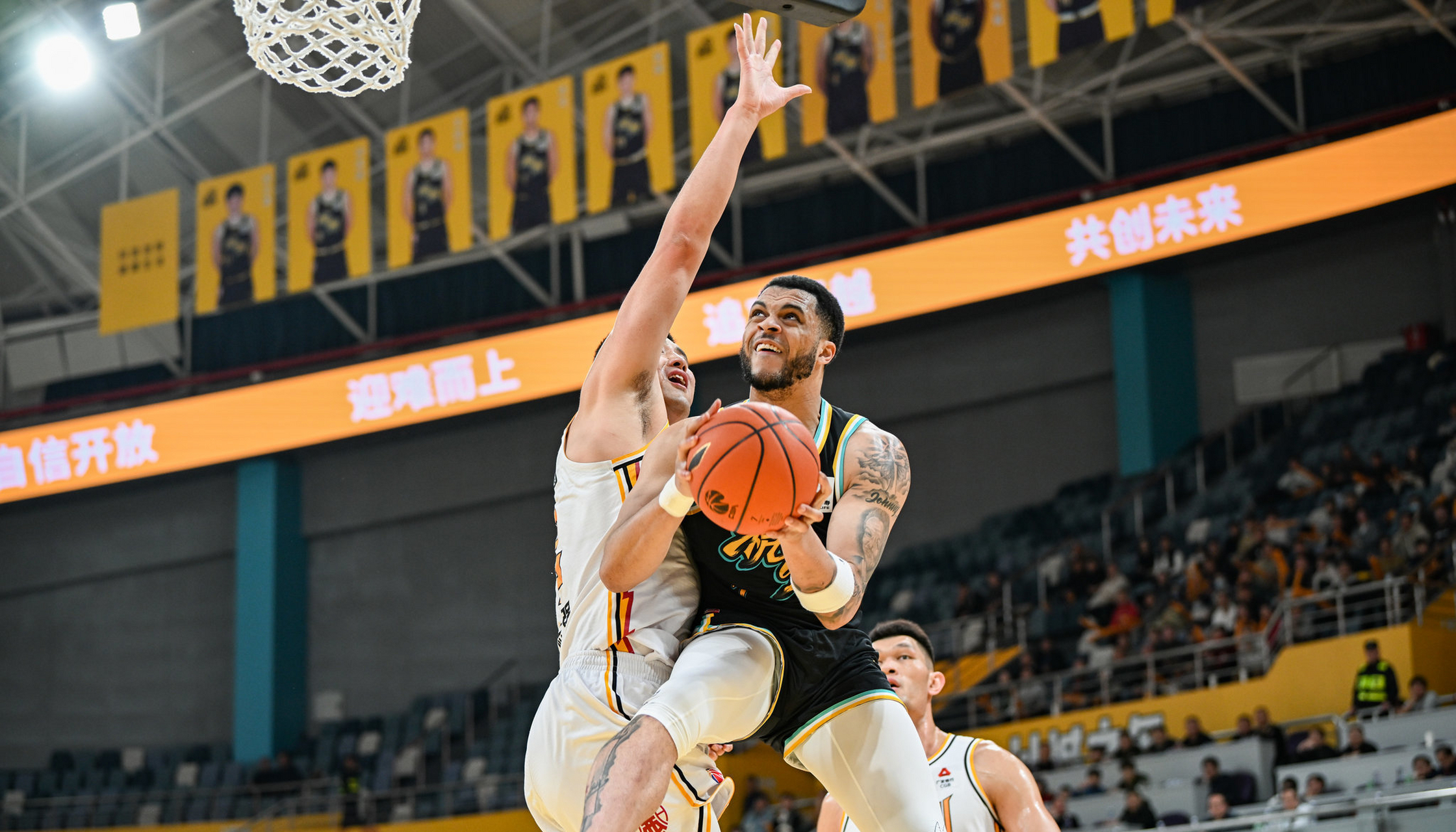 开云-冲刺阶段突围战来临，广厦男篮围绕法国杯防线松动，悬念犹存，阵容厚度经受考验的简单介绍