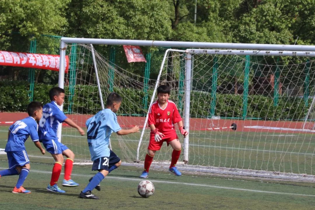 kaiyunapp-包含今夜上海海港调整名单以备国王杯；扳平良机环节打磨；媒体盛赞；心理建设被强调的词条