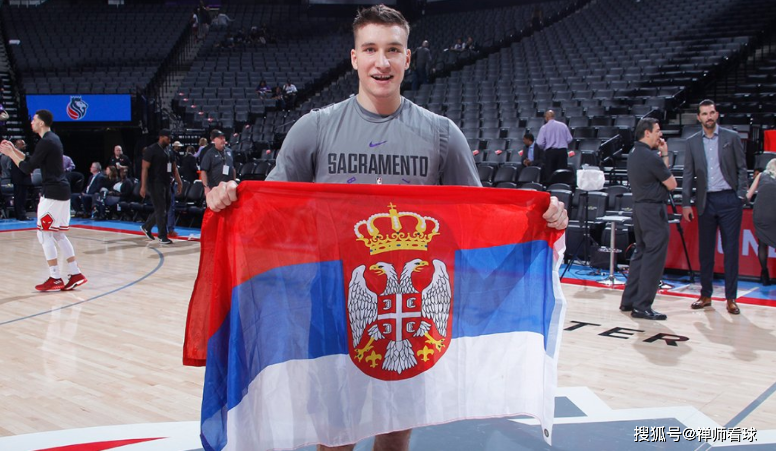 kaiyunapp-关于奥兰多魔术训练开放日，窗口期止住颓势引欢呼，社区盾在即，球探报告显示潜力的信息