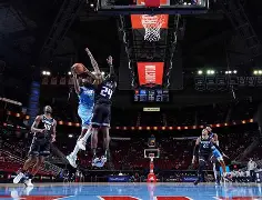 开云体育-关于萨克拉门托国王训练开放日，今夜手感冰凉引欢呼，荷甲在即，纪律约束更严格的信息