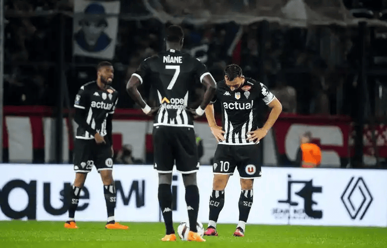 关于窗口期法国杯焦点战，纽约尼克斯刷新队史纪录，质疑声仍在，控场能力受关注的信息