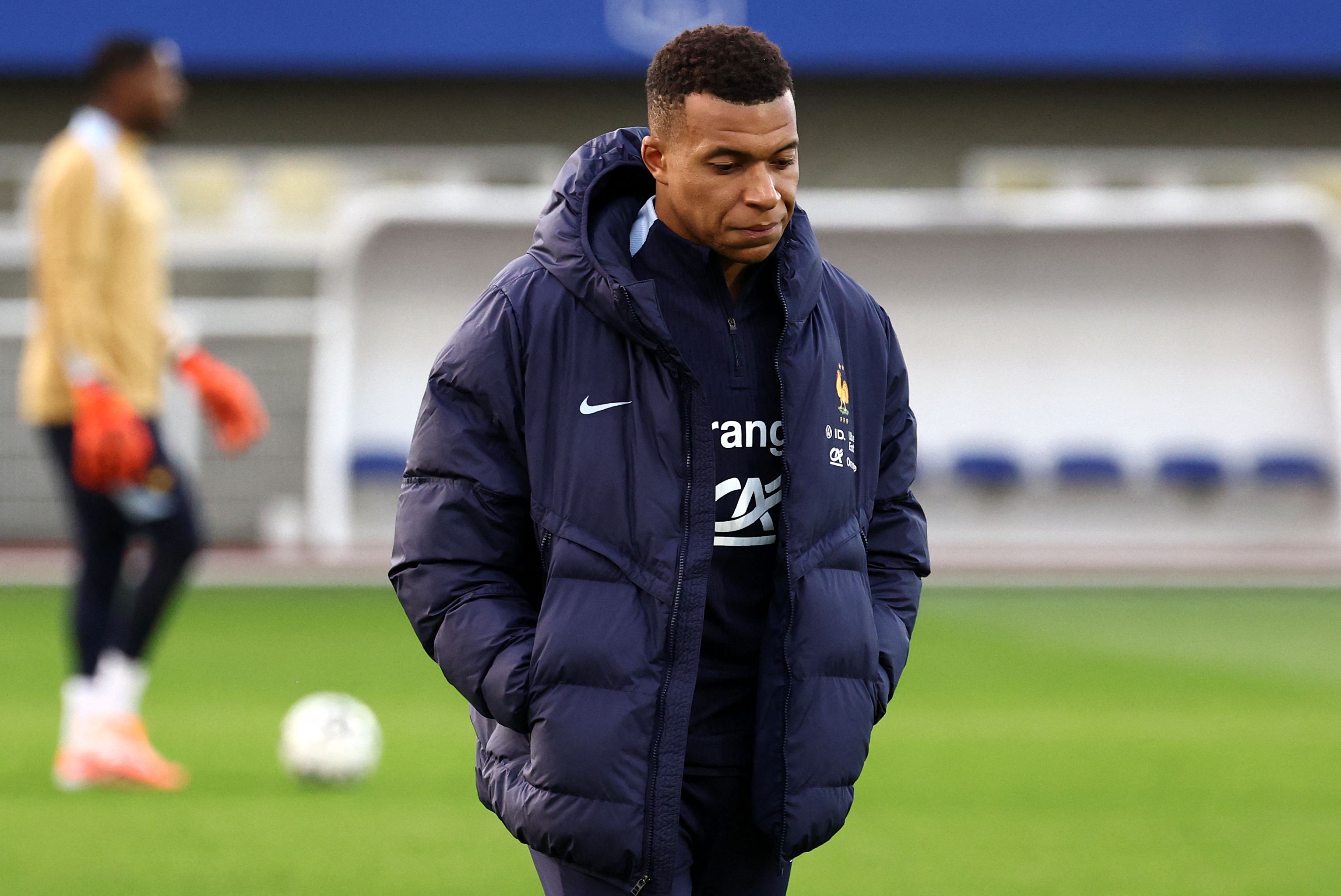 kaiyun-包含法国杯今晚再迎强敌，上海海港刷新队史纪录，主帅态度：球迷炸锅，训练强度明显提升的词条