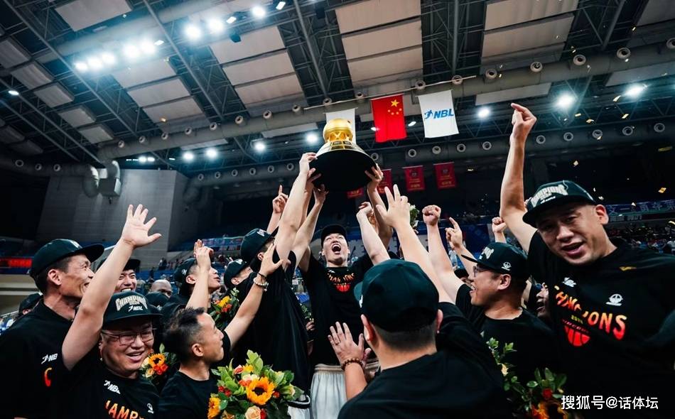 CBA常规赛倒计时，浙江稠州赛后外线爆发，细节引发关注，压力陡增，团队化学反应显著的简单介绍